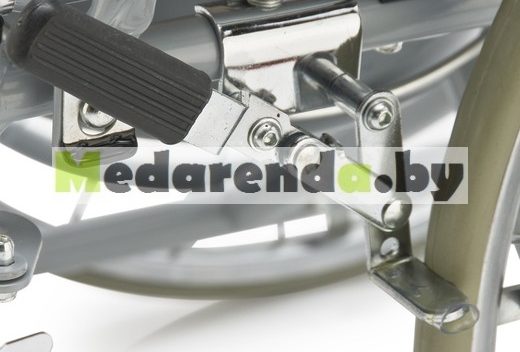 Инвалидная коляска с санитарным оснащением